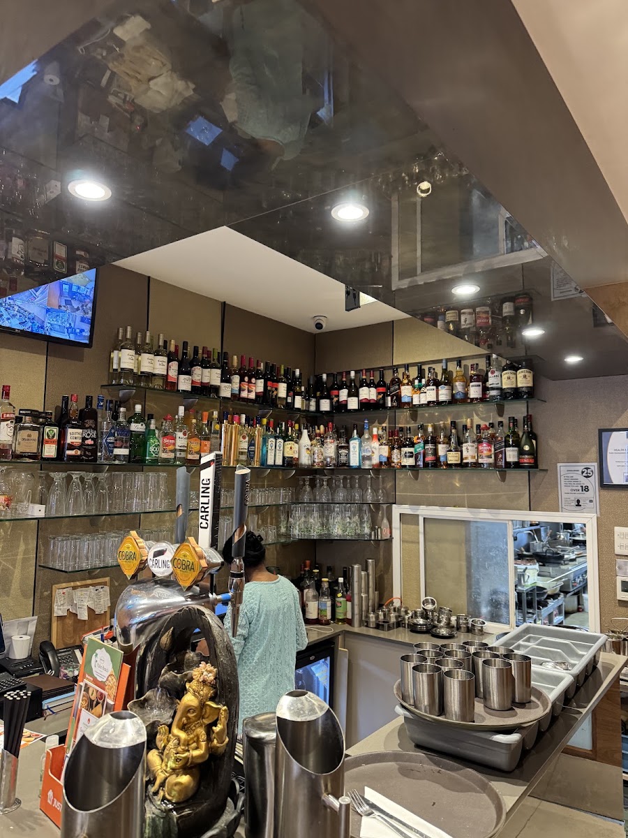 Anandha Bhavan - Best South Indian Veg Restaurant